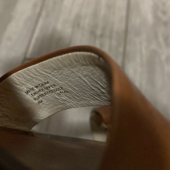 Michael Kors BrownTortoiseshell Dress Sandal size 8 - Picture 6 of 6